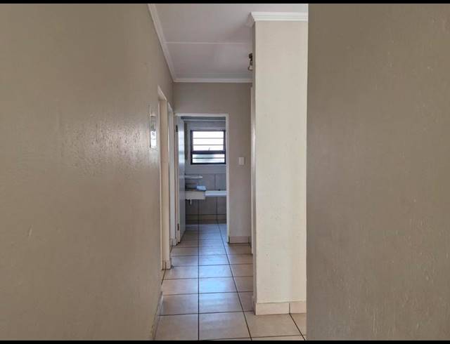 3 BEDROOM PROPERTY TO RENT IN LONEHILL